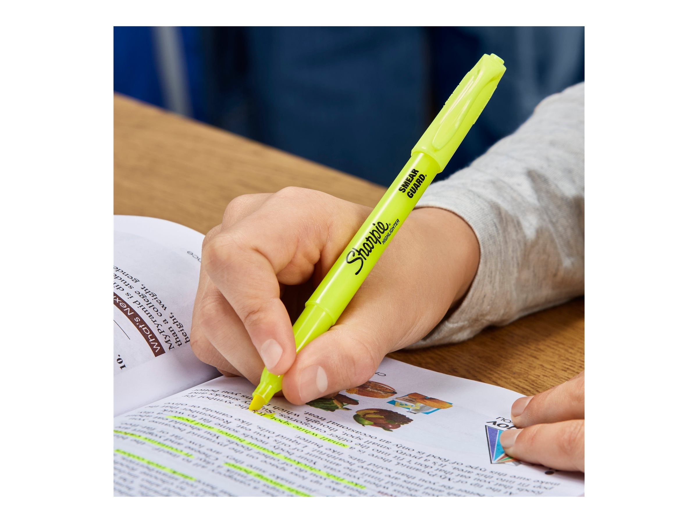 Sharpie Pocket Highlighters, Chisel Tip, Fluorescent Yellow, 4 Count