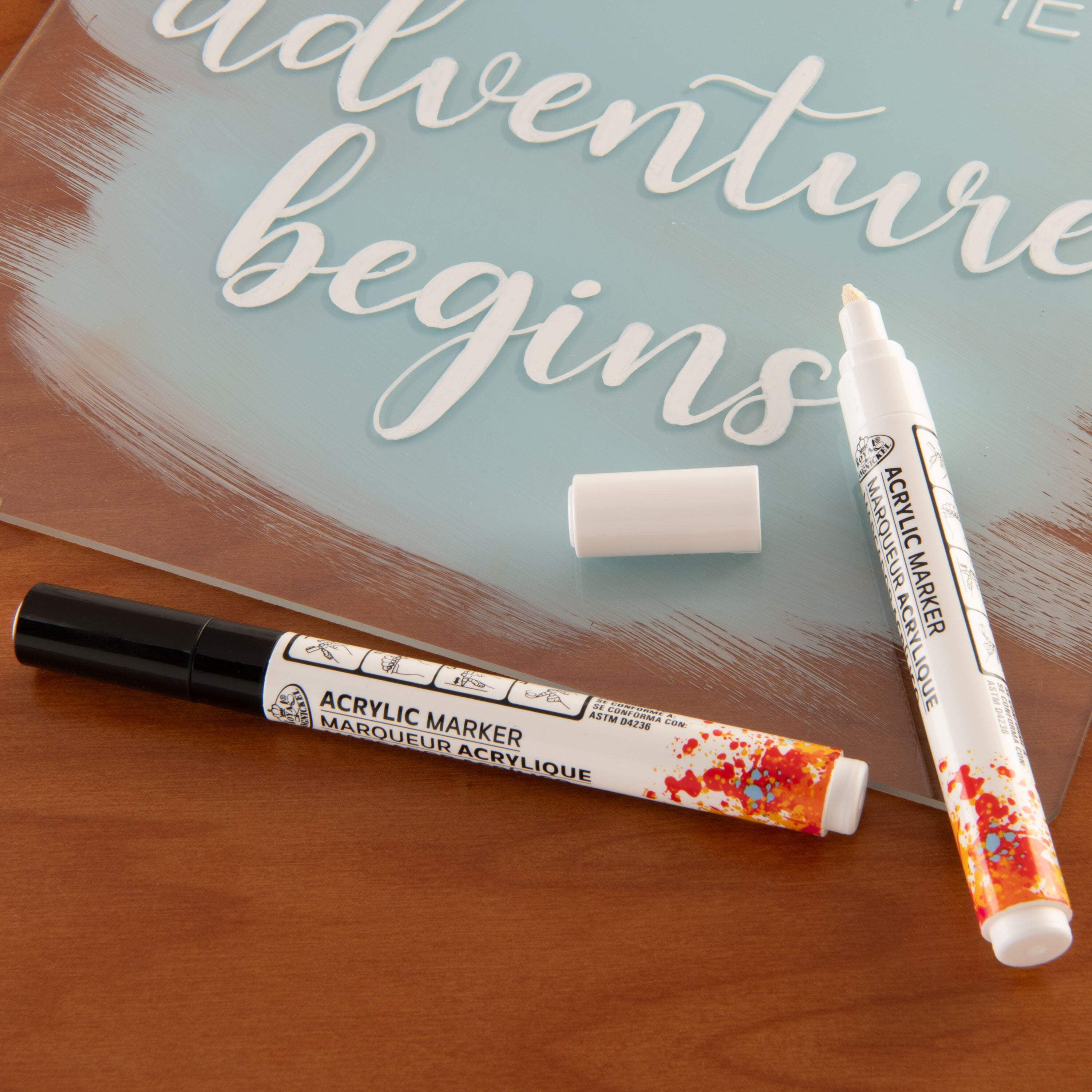 Royal & Langnickel 2 Piece Acrylic 2mm Reversible Tip Black/White Marker