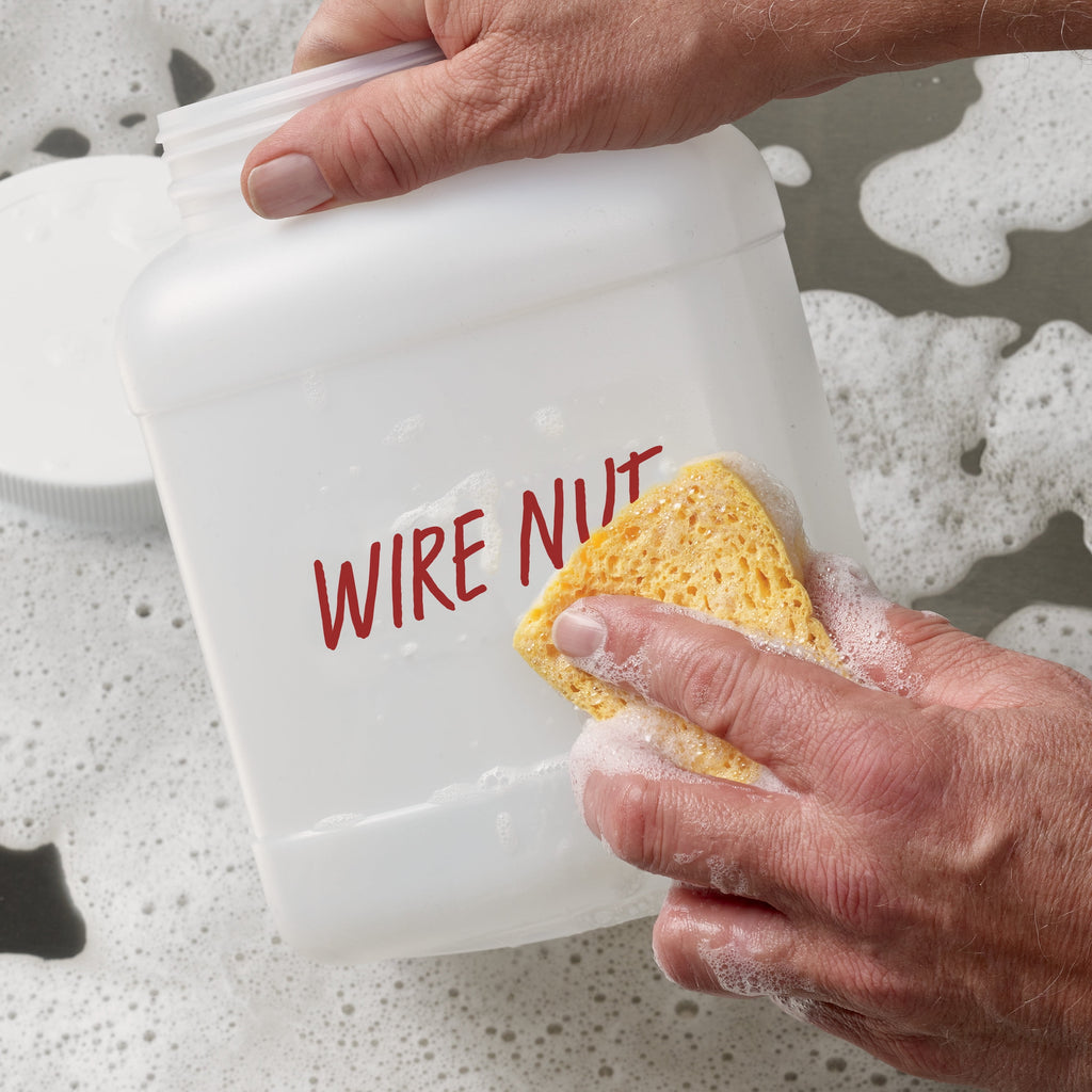 Avery Marks A Lot Permanent Markers, Regular Desk-Style, 1 Red Marker